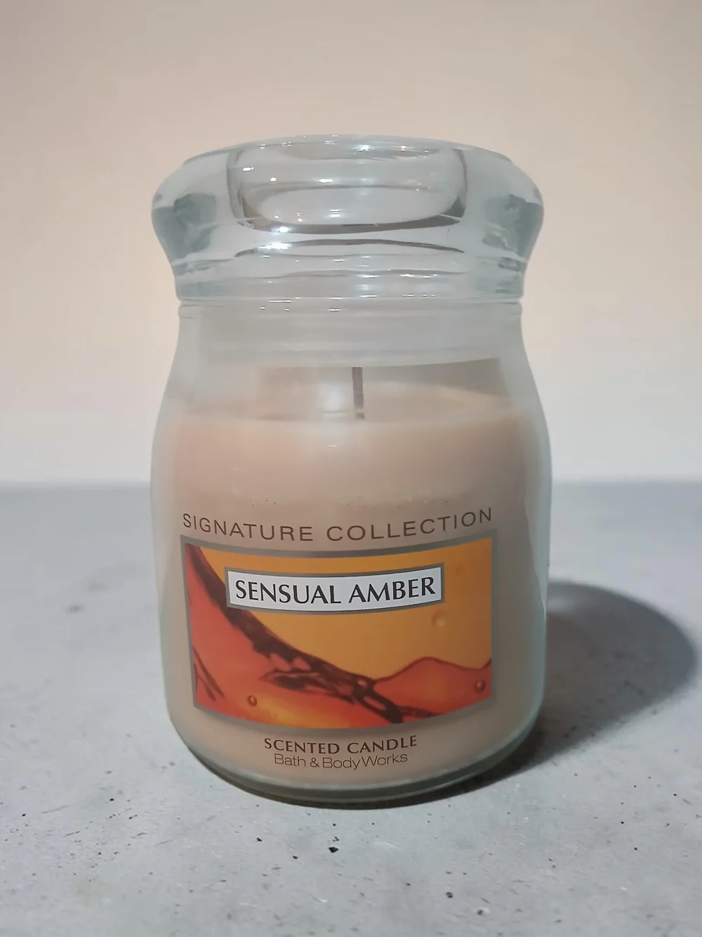 Bath & Body Works Sensual Amber Candle - Cream & Amber